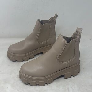 Circus by Sam Edelman Taupe Chunky Chelsea Ankle Boots